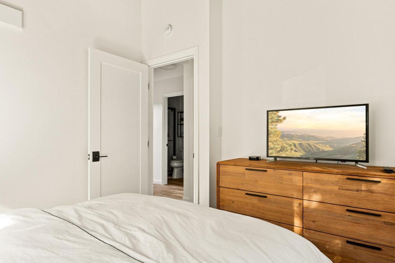 Ev Level 2, Pets Welcome At Sunset Ridge Holiday home Lake Arrowhead