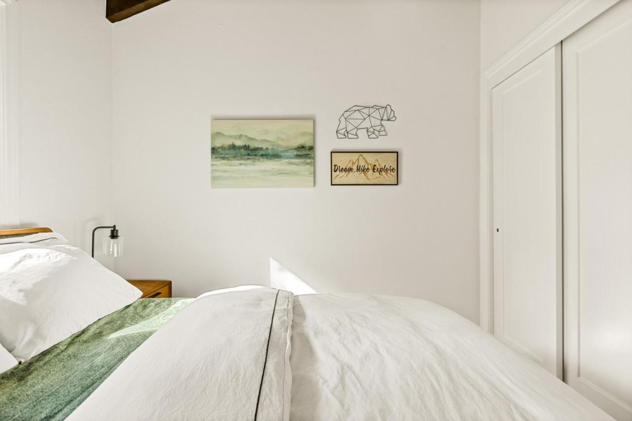 Ev Level 2, Pets Welcome At Sunset Ridge Lake Arrowhead