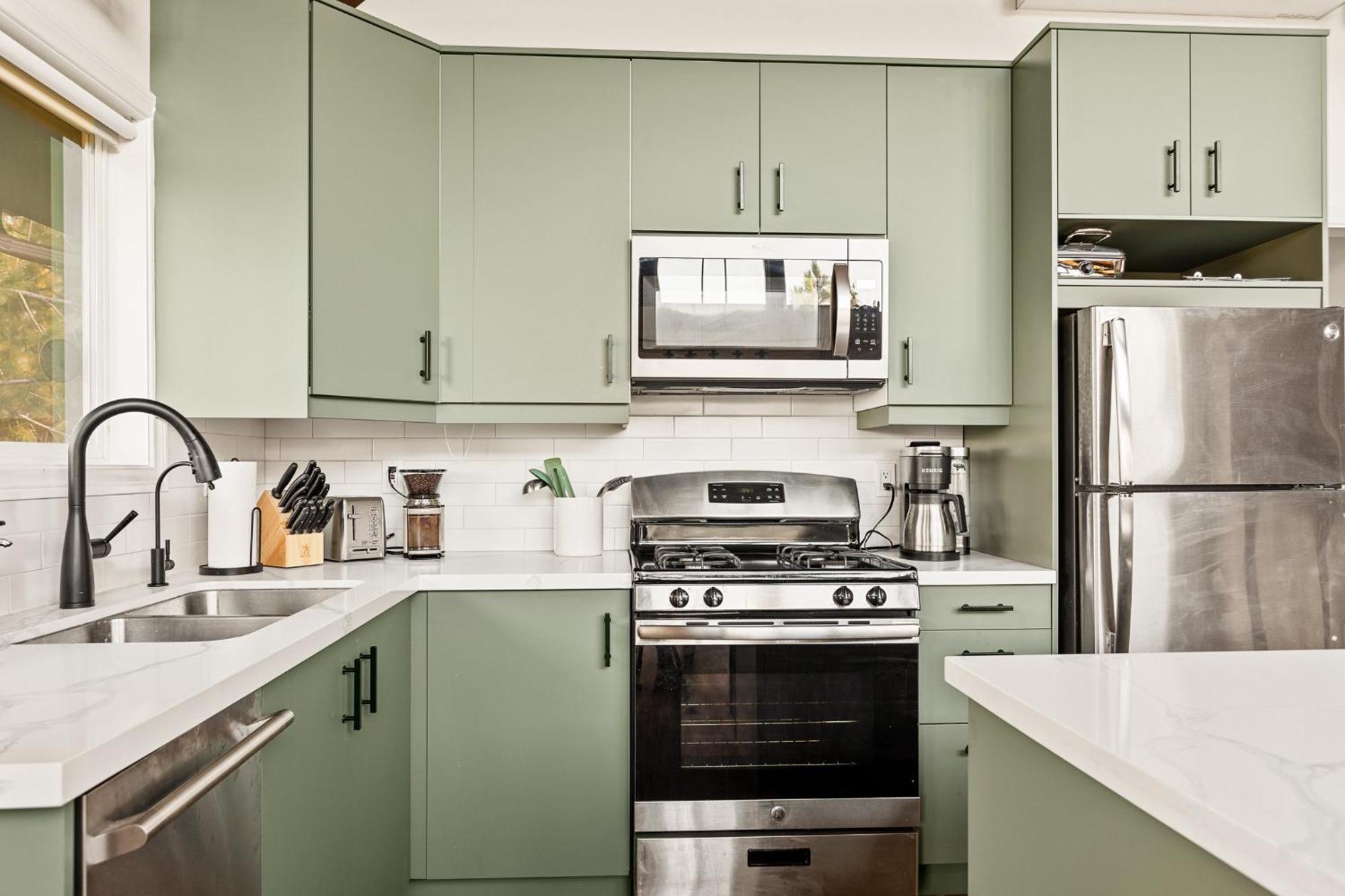 Ev Level 2, Pets Welcome At Sunset Ridge Holiday home Lake Arrowhead